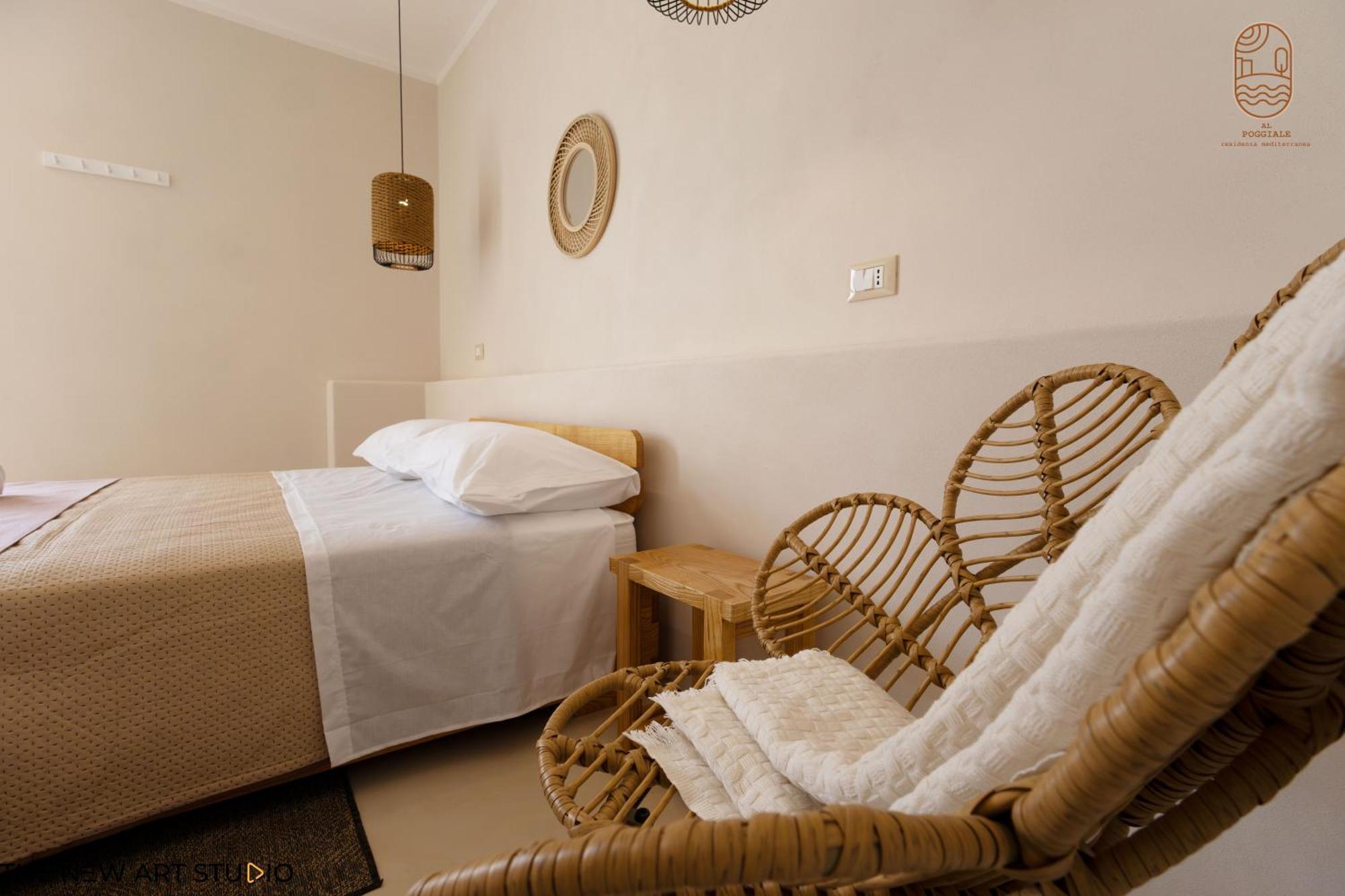 Al Poggiale - Residenza Mediterranea Порто-Чезарео Экстерьер фото